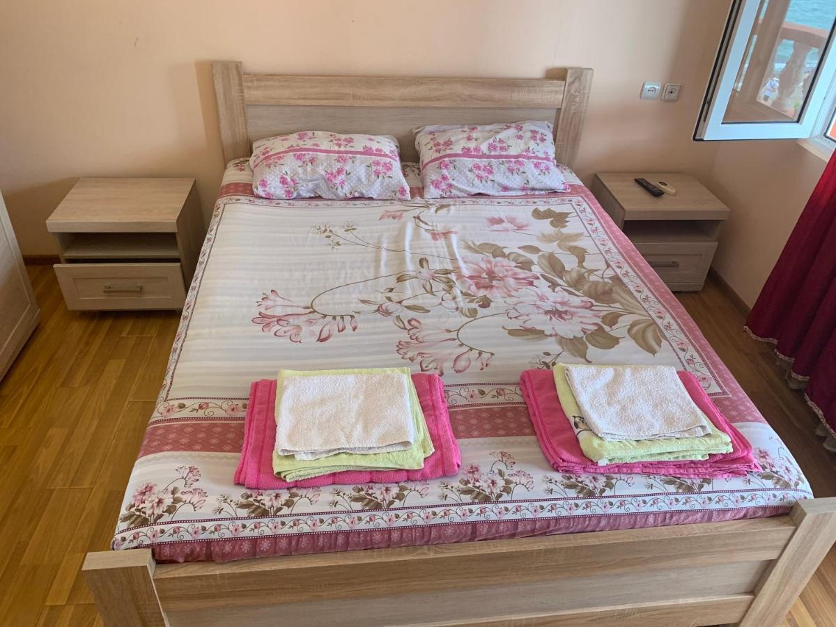 Guest House Rusalka Kobuleti Extérieur photo