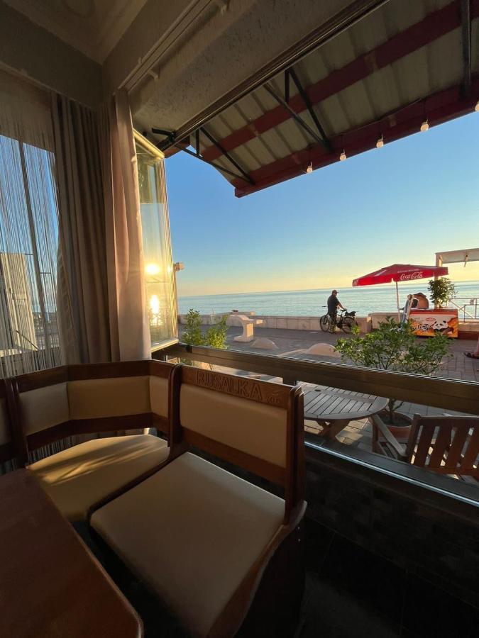 Guest House Rusalka Kobuleti Extérieur photo