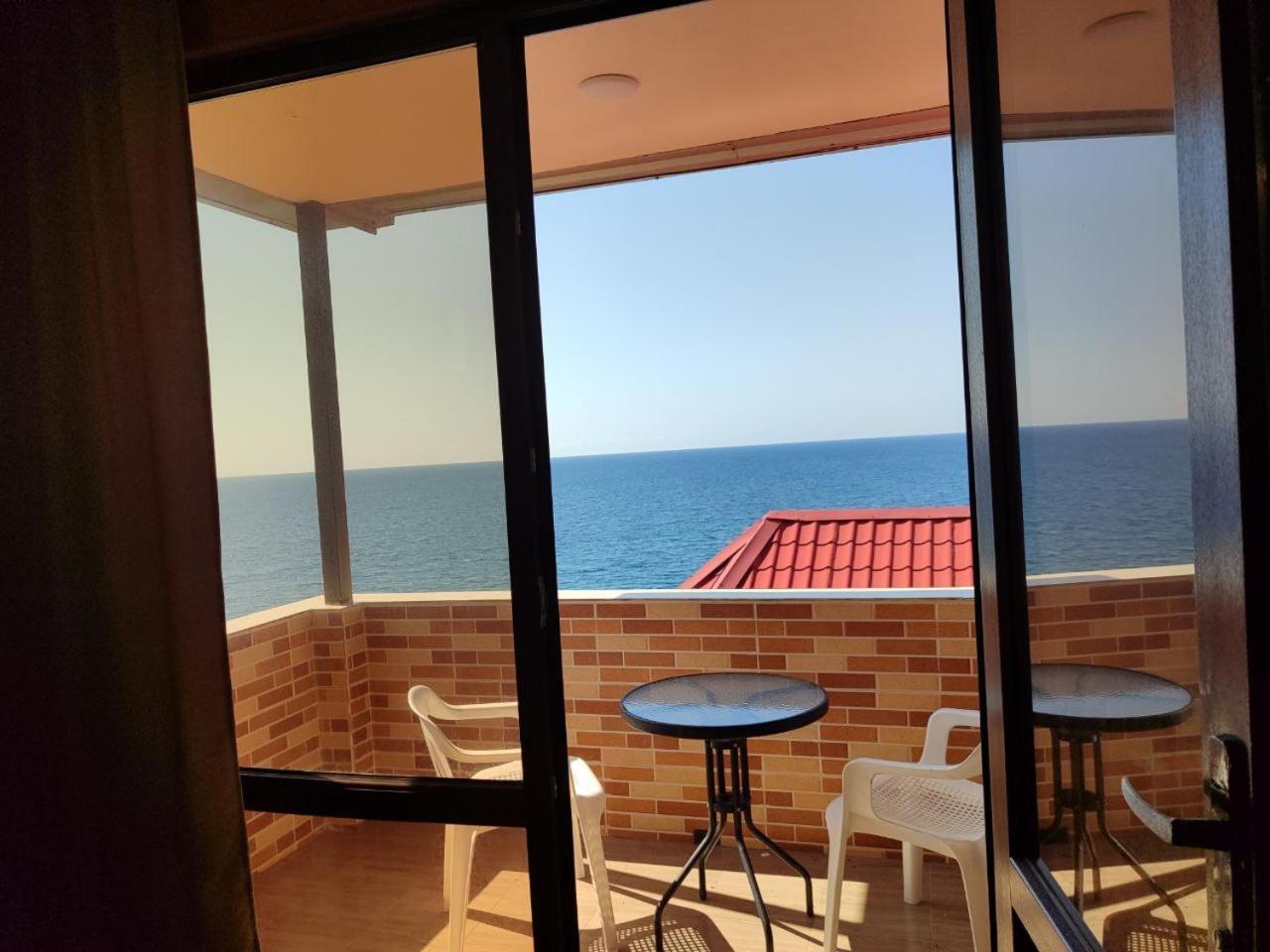 Guest House Rusalka Kobuleti Extérieur photo