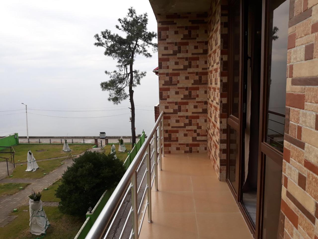 Guest House Rusalka Kobuleti Extérieur photo